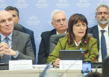 Bullrich defendió la política de Seguridad, en medio de fuertes cruces con la oposición