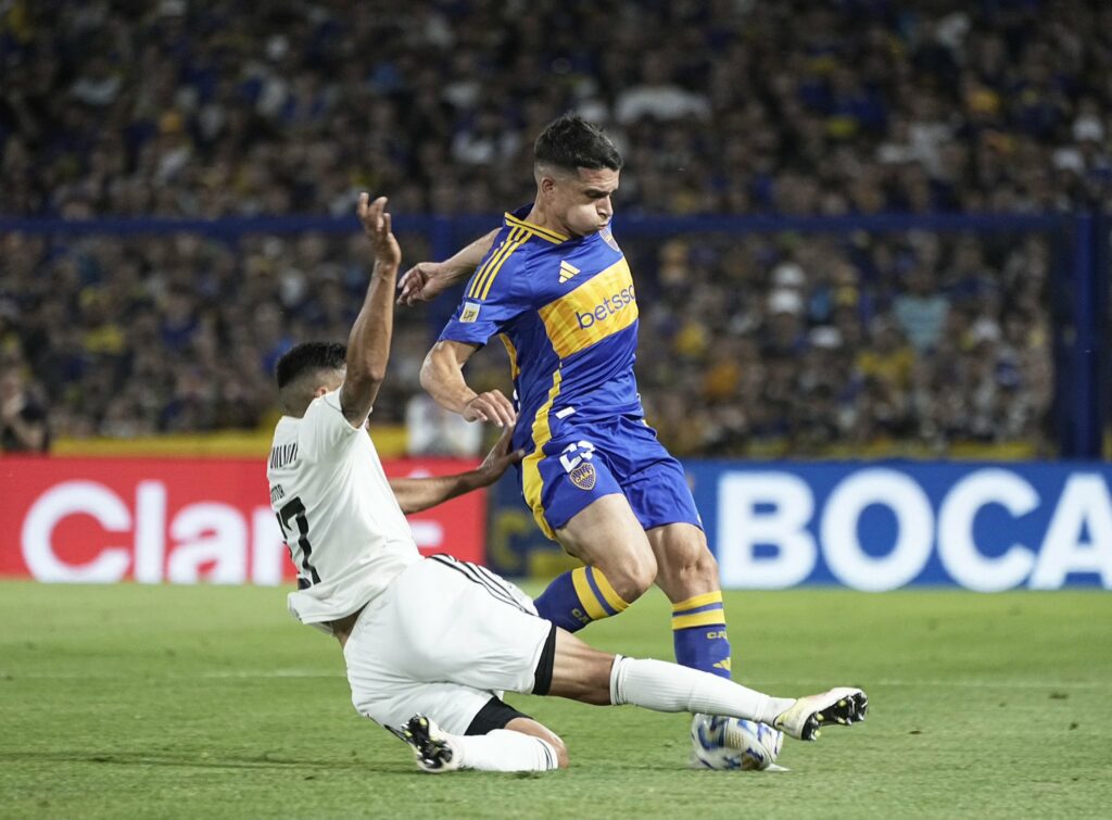 Boca no paso del empate ante Riestra en el debut de Gago en La Bombonera