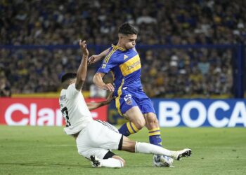 Boca no paso del empate ante Riestra en el debut de Gago en La Bombonera