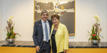 Georgieva recibió a Caputo y apoyó el rumbo del Gobierno