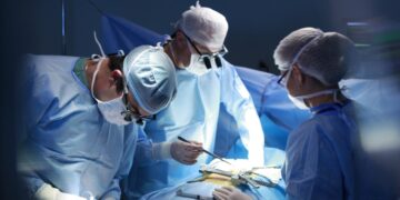 Una prepaga deberá indemnizar a un afiliado tras negarle cobertura en una cirugía de urgencia