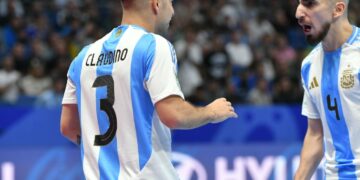 Argentina superó a Francia en un partido dramático y enfrentará a Brasil en la final
