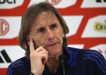 Gareca quedó contra las cuerdas