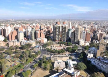 Cuánto necesita una familia del interior para que un hijo estudie y viva en Córdoba