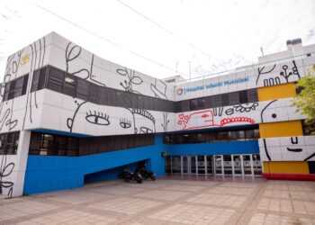 Una niña de 13 años fue atropellada por un caballo y quedó internada en estado crítico