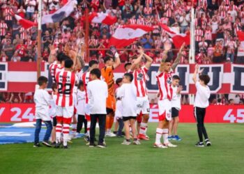 Instituto volvió al triunfo tras vencer a San Lorenzo