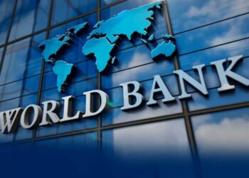 El Banco Mundial destacó la baja de la inflación pero alertó sobre la caída de la economía