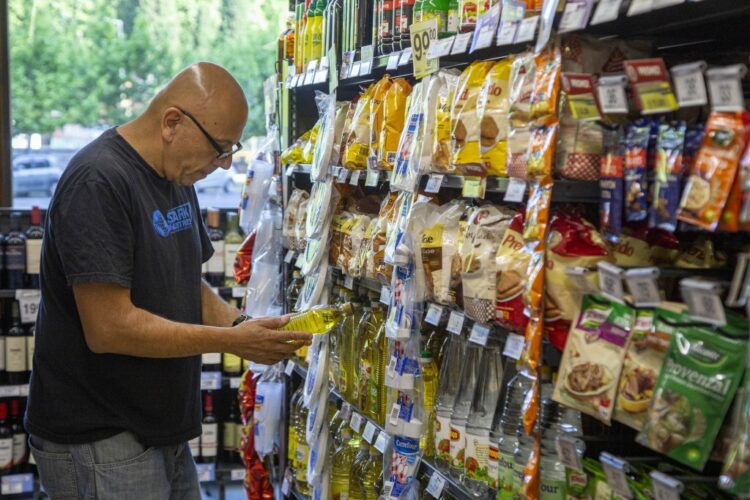 Las ganancias empresariales crecieron un 1.300% en medio de la caída del consumo