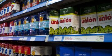Otro golpe al consumo de los argentinos: se derrumbó la venta de yerba mate