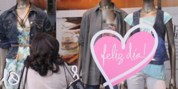 Las ventas minoristas por el día de la madre cayeron por tercer año consecutivo
