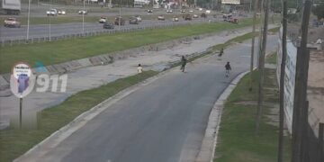 Tres menores quedaron detenidos por arrojar piedras a los vehículos en Av. Circunvalación