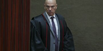 Un juez pidió la extradición de más de 60 prófugos