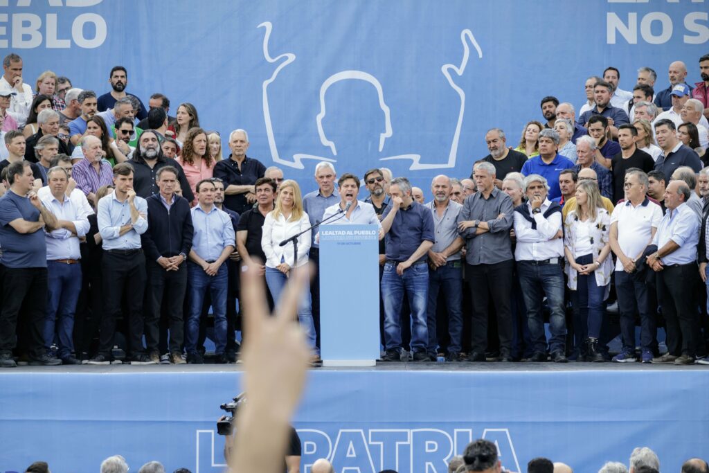 Kicillof le tendió puentes al sector de CFK en el Día de la Lealtad