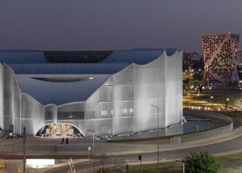 En un año, la planta de personal de la Legislatura creció un 16,2%