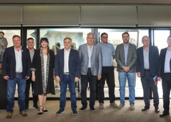 Llaryora y la Mesa de Enlace reclaman bajar las retenciones