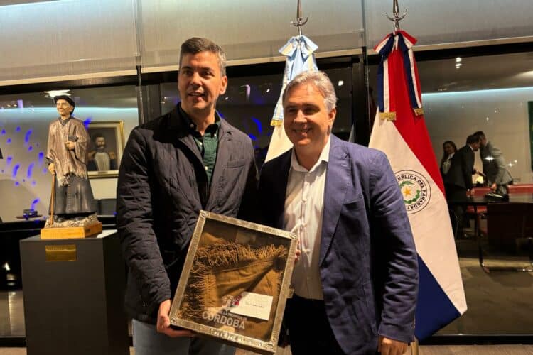 Llaryora recibió al presidente de Paraguay, Santiago Peña, que está de visita en Córdoba