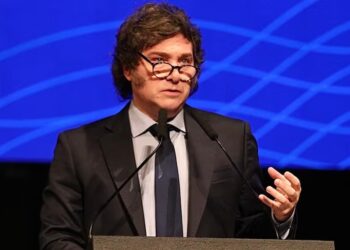 Milei en el cierre del Coloquio de Idea: «Voy a explicar a la Argentina como un caso de negocio»