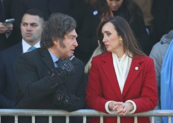 Milei se diferenció de Villarruel por los elogios a Isabel Perón: «Yo no lo hubiera hecho»