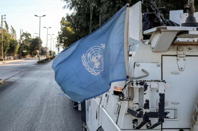 Vehículos de los Cascos Azules, la fuerza de paz de la ONU, en el Líbano.