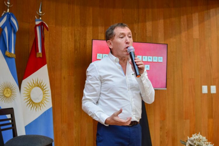 "La UCR no tiene nada que ver con un gobierno insensible"