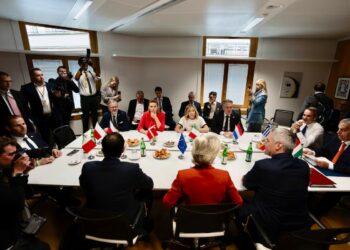 Buscan deportar a inmigrantes