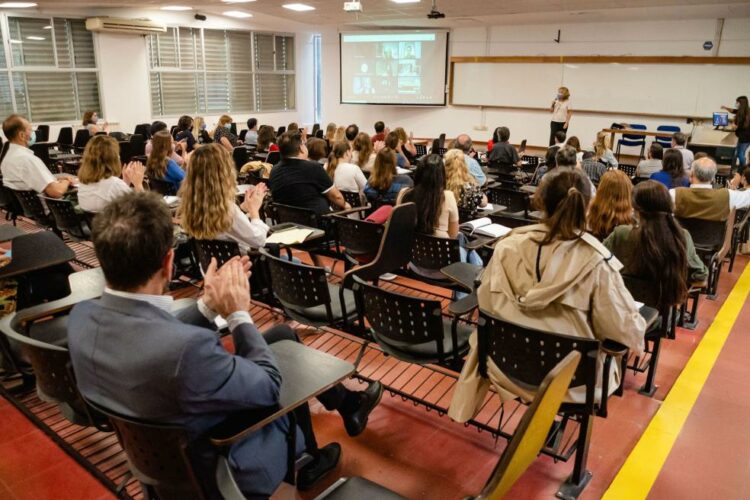 El Gobierno recortó casi el 50% del gasto en educación en 2024