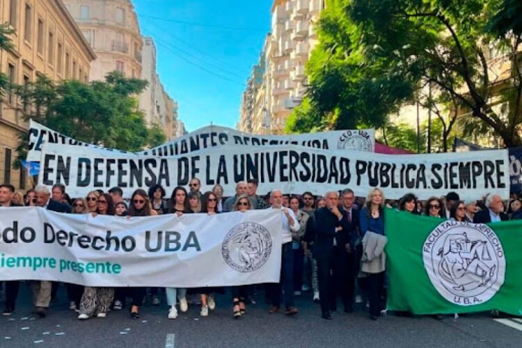 El Gobierno rechazó la denuncia de la UBA: "Están violando los derechos de los estudiantes"