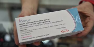 Farmacias declararon la falta de la vacuna contra el dengue