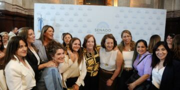 Vigo propone que sea delito enviar imágenes íntimas sin consentimiento