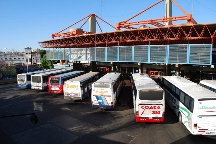 Aoita se sumó al paro de transporte y este miércoles no habrá interurbanos en Córdoba