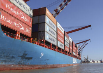 La balanza comercial registró en octubre un superávit de US$ 888 millones