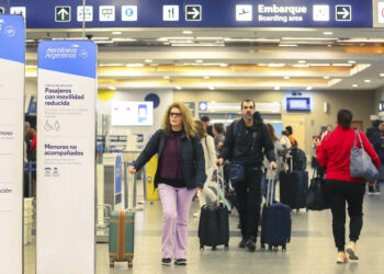 El Gobierno anunció pasajes aéreos en hasta 18 cuotas sin interés