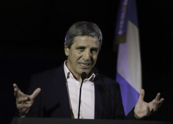 Caputo celebró la primera etapa del blanqueo y anunció que ingresaron más de US$ 22.500