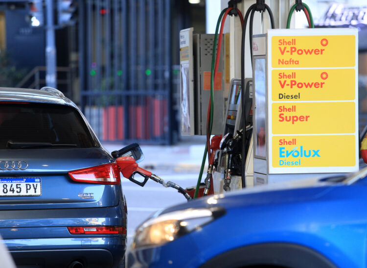 Los precios los combustibles tendrán un nuevo aumento.