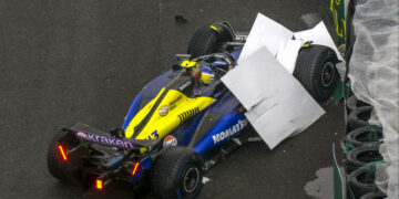 Colapinto chocó y abandonó la carrera, mientras que Verstappen quedó al borde de un nuevo título