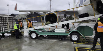 Aeronaúticos acordaron no continuar con las medidas de fuerza mientras sigan las negociaciones