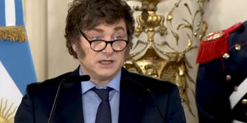 Milei anunció que prohibirá el traslado de presos por cuestiones de género