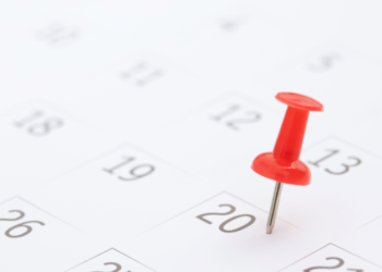 En 2025 los feriados puente turísticos serán días no laborables