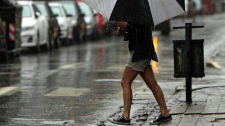 Lluvia en Córdoba: cortes, socavones y anegamientos en distintos puntos de la ciudad