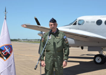 Petri relevó al cordobés Fernando Mengo como jefe de la Fuerza Aérea