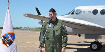Petri relevó al cordobés Fernando Mengo como jefe de la Fuerza Aérea