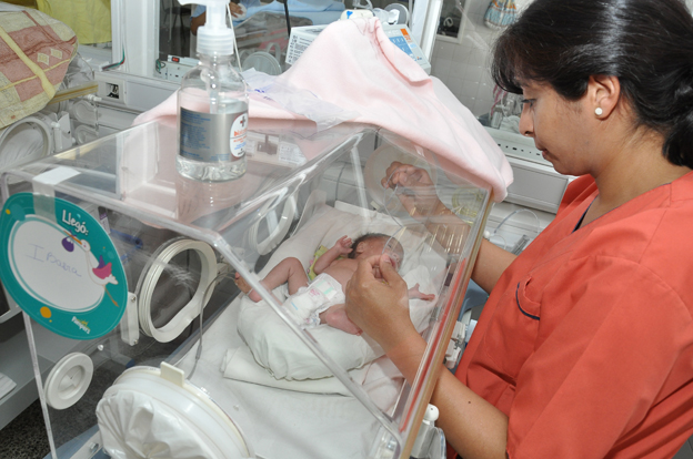 Neonatólogos cordobeses alertan de una situación crítica Neonatólogos cordobeses alertan de una situación crítica