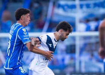 Vélez dejó pasar otra chance y el torneo está más picante que nunca