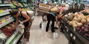 El salario mínimo solo cubre el 30% de la canasta básica