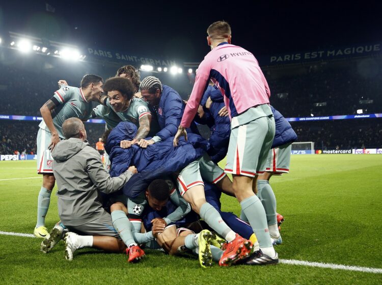 Los argentinos le dieron un gran triunfo al Atlético Madrid