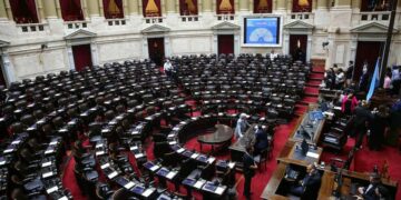 El Gobierno logró frustrar la embestida opositora a los DNU