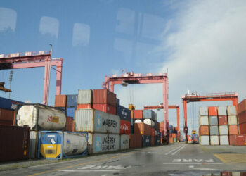 Las importaciones dejan de pagar el 95% del impuesto País