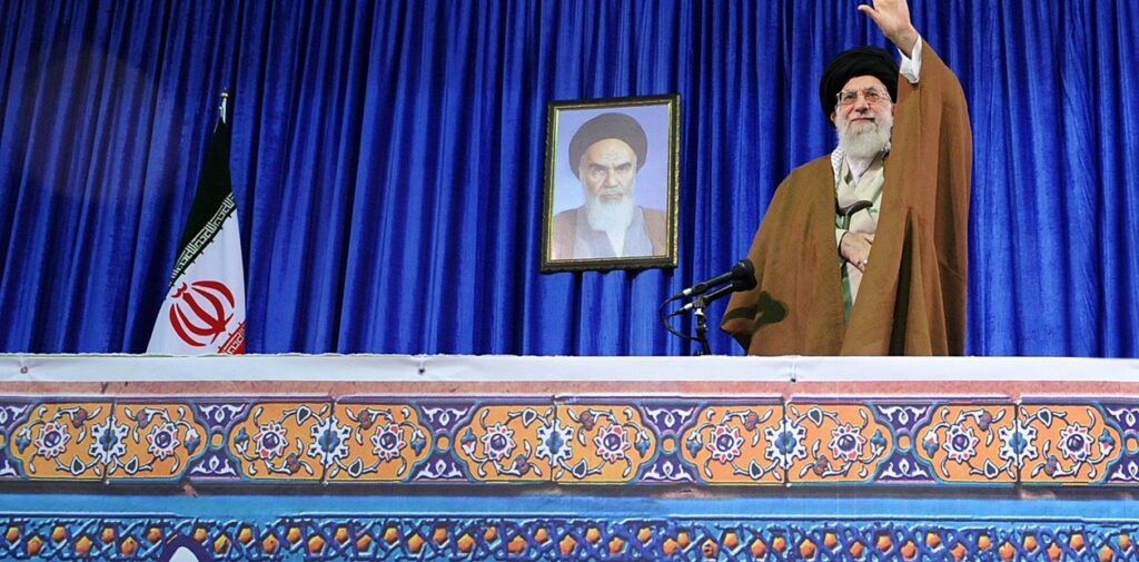 Khamenei anticipó ataques a Israel y Estados Unidos