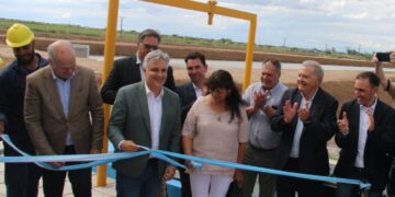 Llaryora inauguró un acueducto ganadero para potenciar la producción