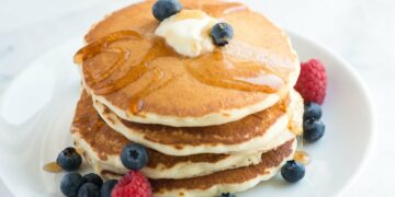 Pancakes, un desayuno saludable con solo dos ingredientes para reemplazar el pan